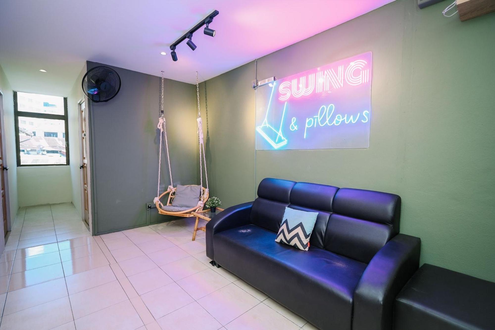 Swing & Pillows @ Malabar 조지타운 외부 사진